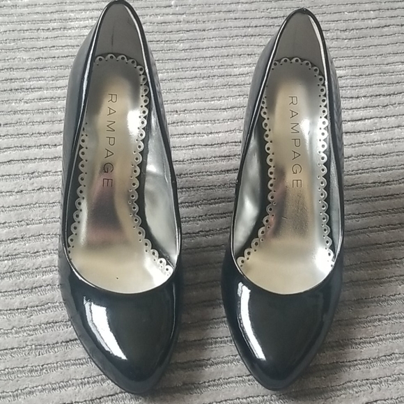 💕 Rampage Black Patent Leather Heels 💕 - Picture 1 of 7